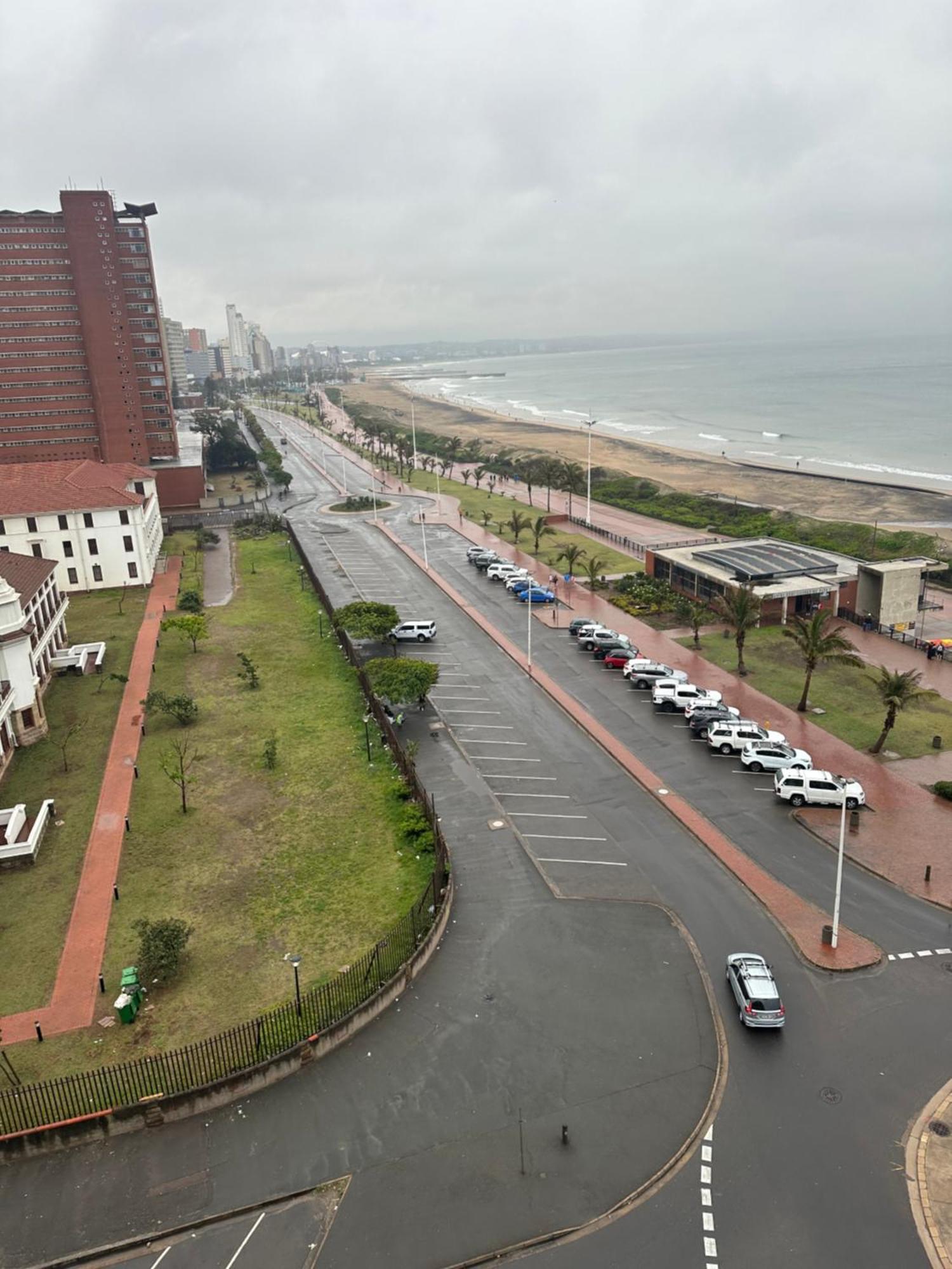 Bongz Accomodation@ Tenbury Apartment Durban Exterior photo